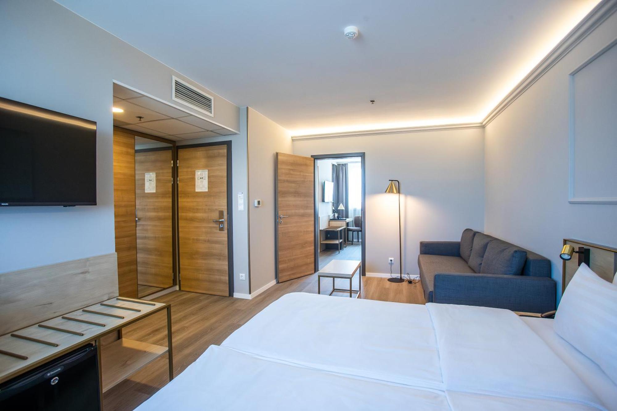 Expo Tower By Mellow Mood 4* Budapesta